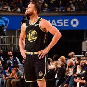 搜狐体育新闻-末节五号位被独行侠打爆 科尔布阵引起巨大争议